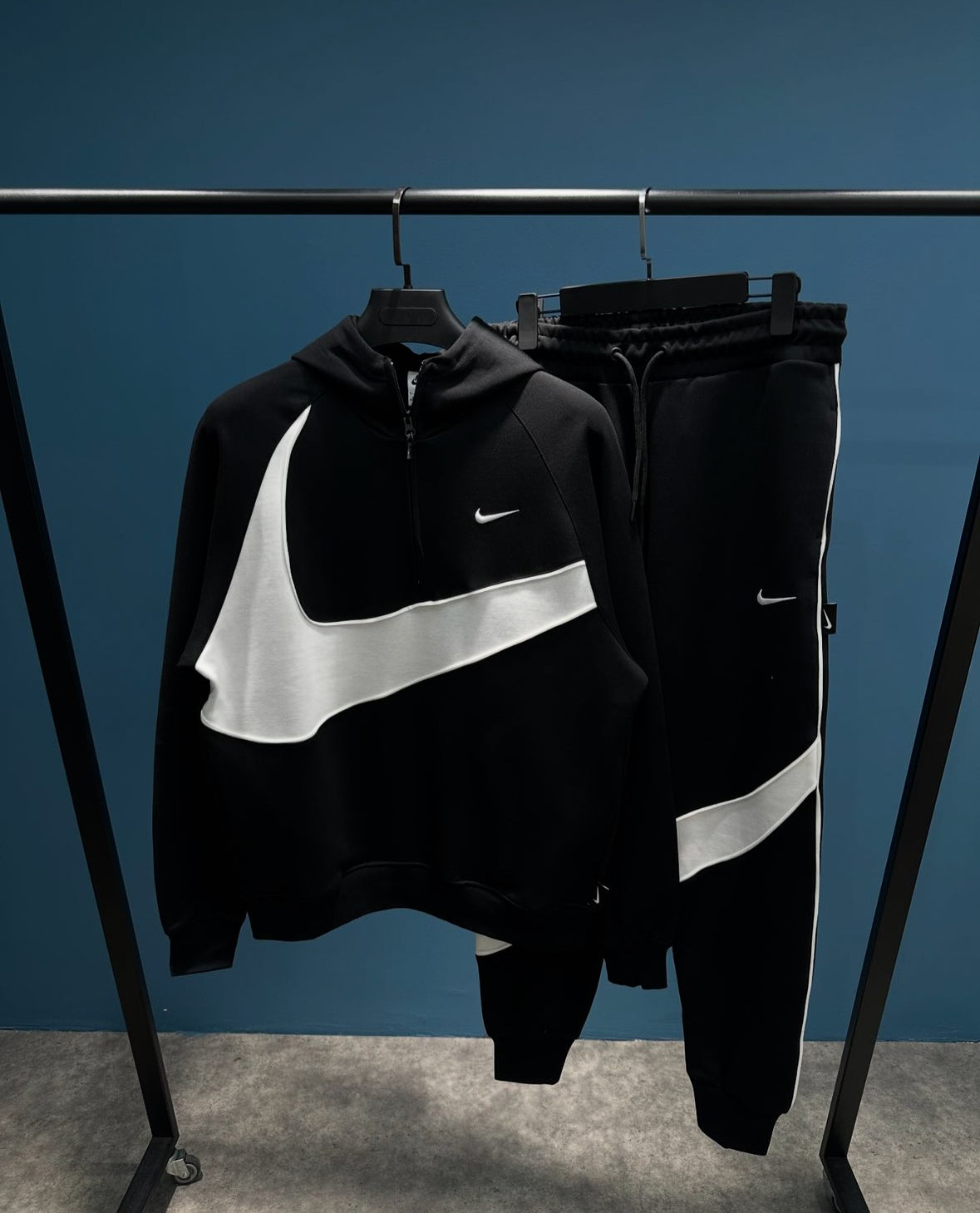 Conjunto NK Swoosh