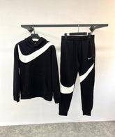 Conjunto NK Swoosh