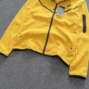 Conjunto NK Tech Fleece Amarelo