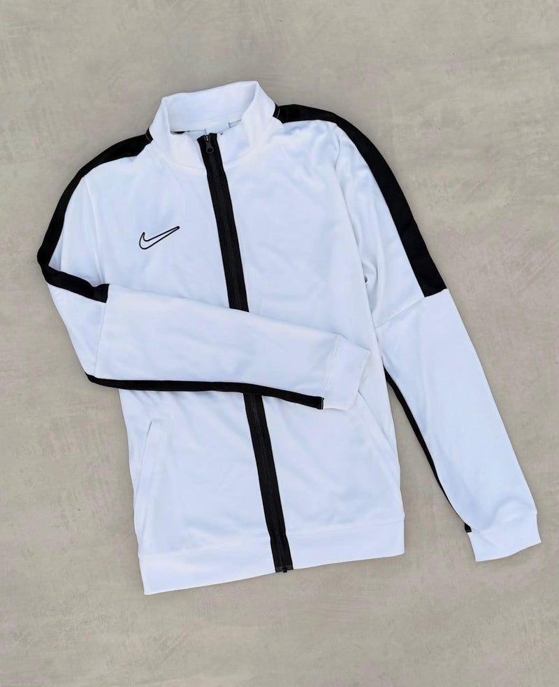 Conjunto NK Academy 23