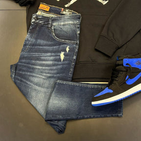 Kit com Blusão Jordan, Tênis Air Jordan, Boné NK e Calça Jeans